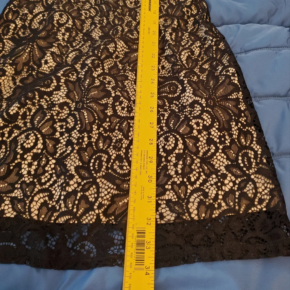 Beauty & the Beast Black Lace Sleeveless Dress Size Small - Picture 6 of 7